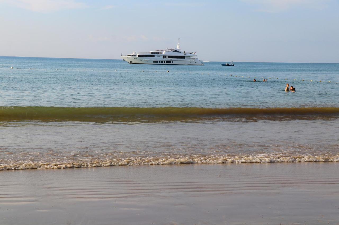 Andaman Seaside Bangtao सहारा Bang Tao Beach (Phuket)