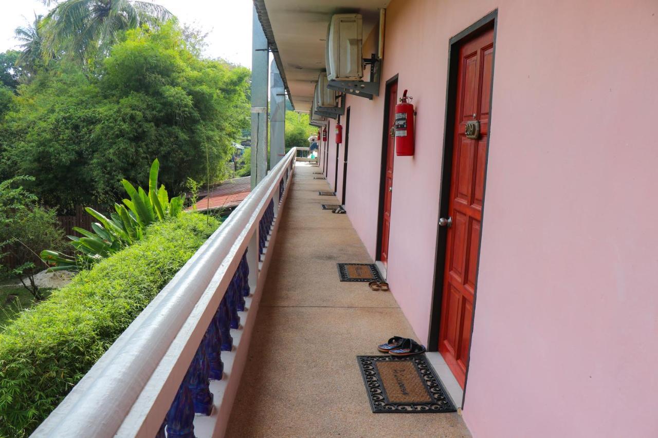 सहारा Andaman Seaside Bangtao 3*